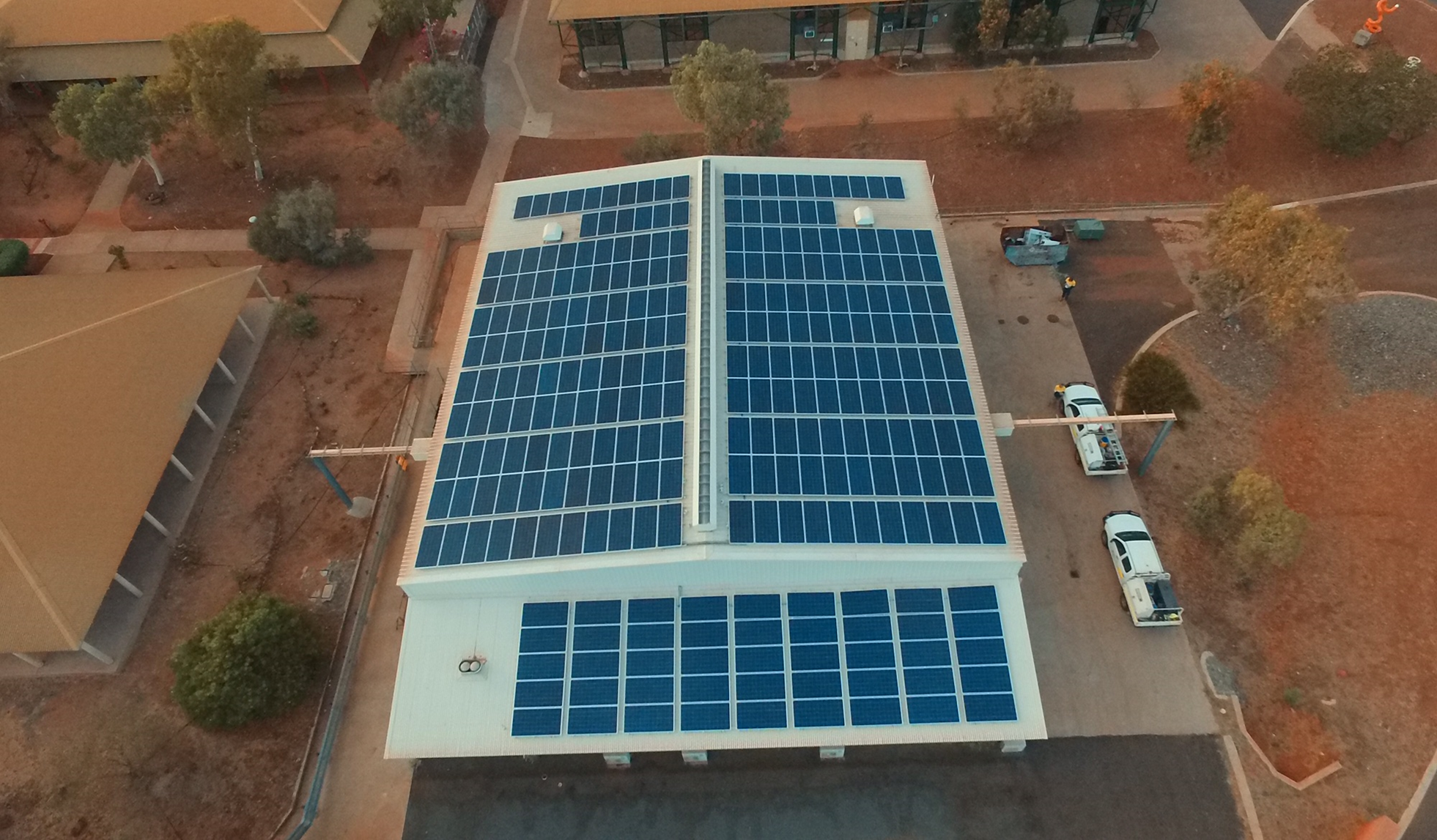 Birdseye view of Karratha TAFE building with solar system on roof.